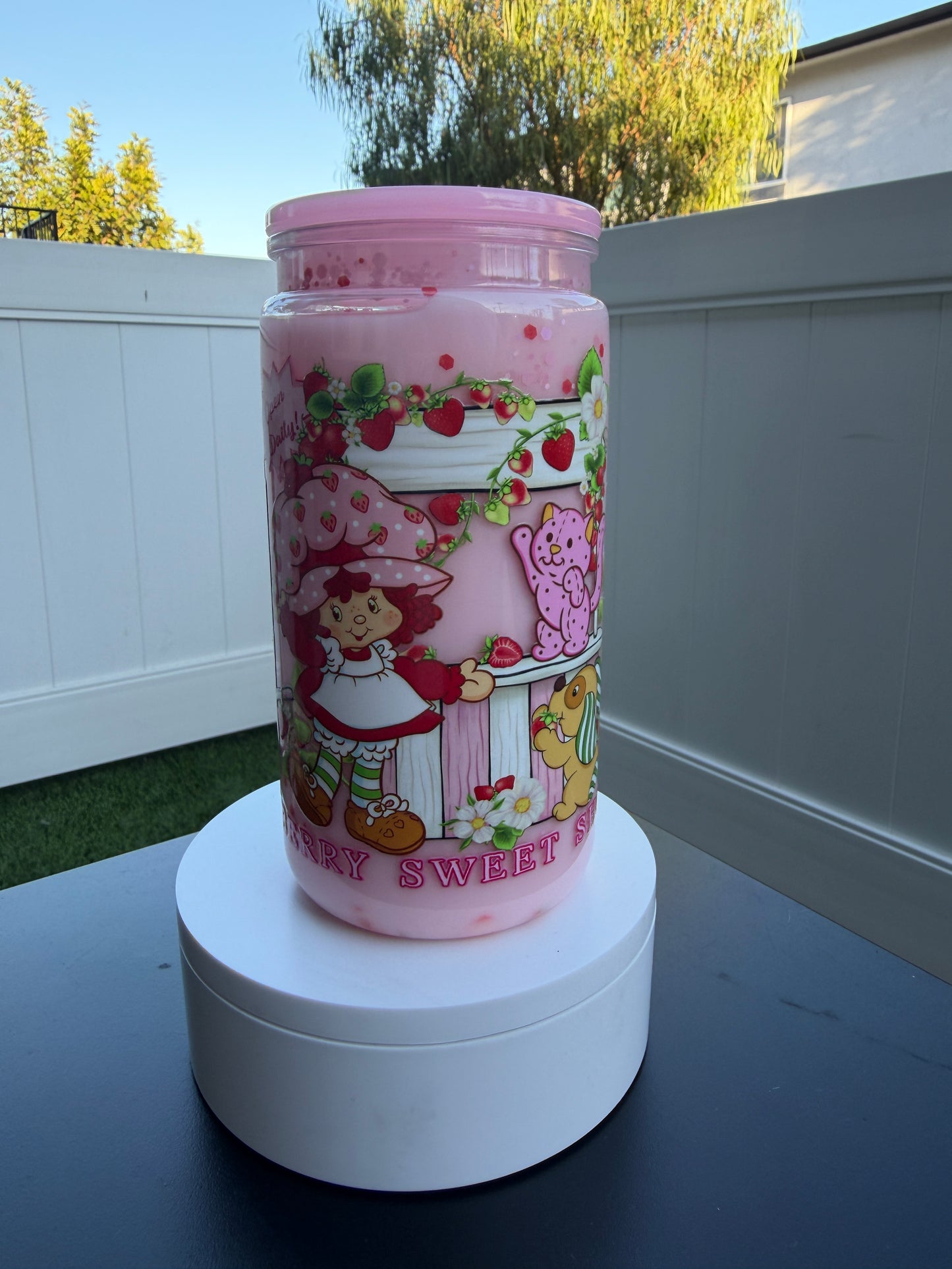 Berry sweet 16oz Snowglobe